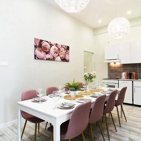 Ultra Central And Stylish Apartment With Ac Budapest Eksteriør bilde
