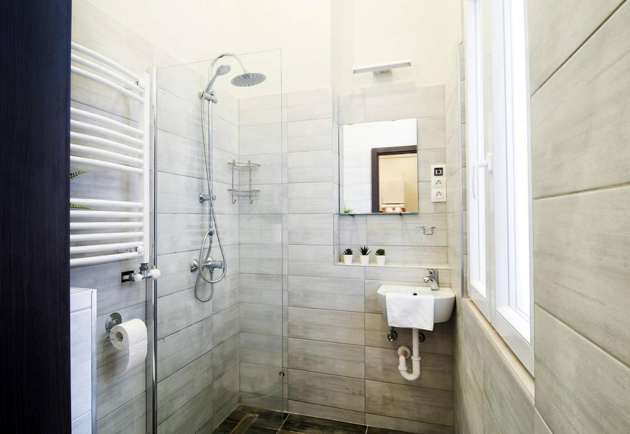 Ultra Central And Stylish Apartment With Ac Budapest Eksteriør bilde