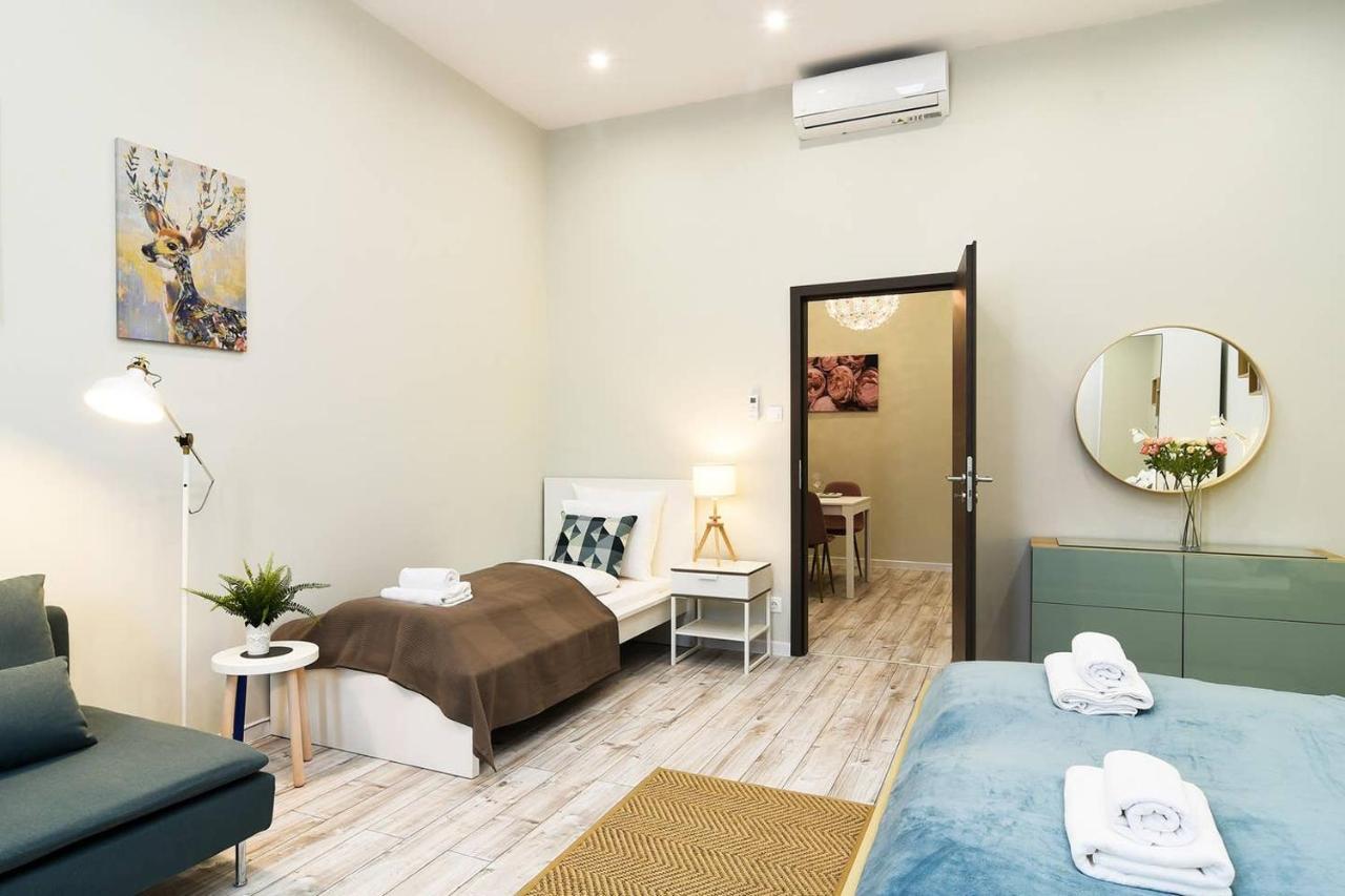 Ultra Central And Stylish Apartment With Ac Budapest Eksteriør bilde