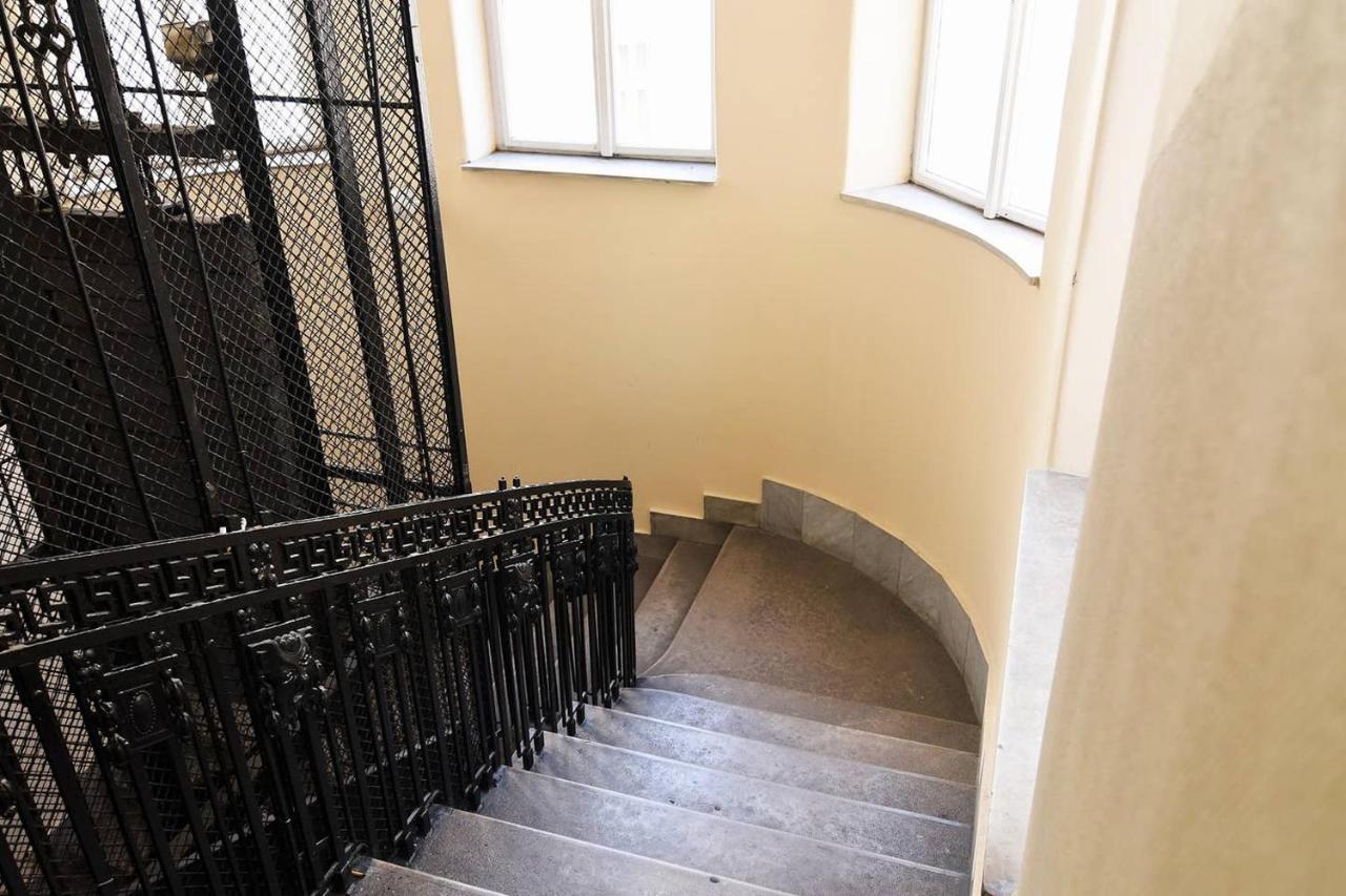 Ultra Central And Stylish Apartment With Ac Budapest Eksteriør bilde