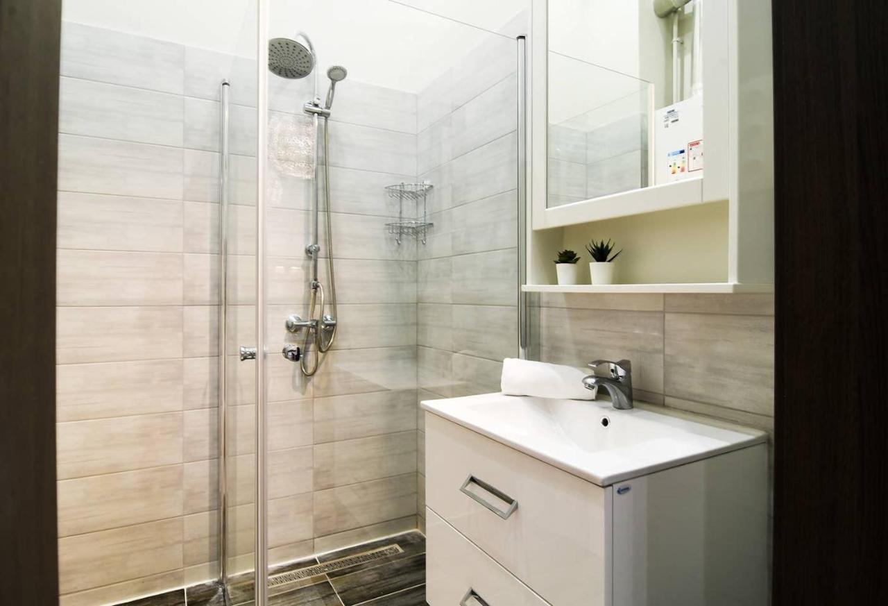 Ultra Central And Stylish Apartment With Ac Budapest Eksteriør bilde